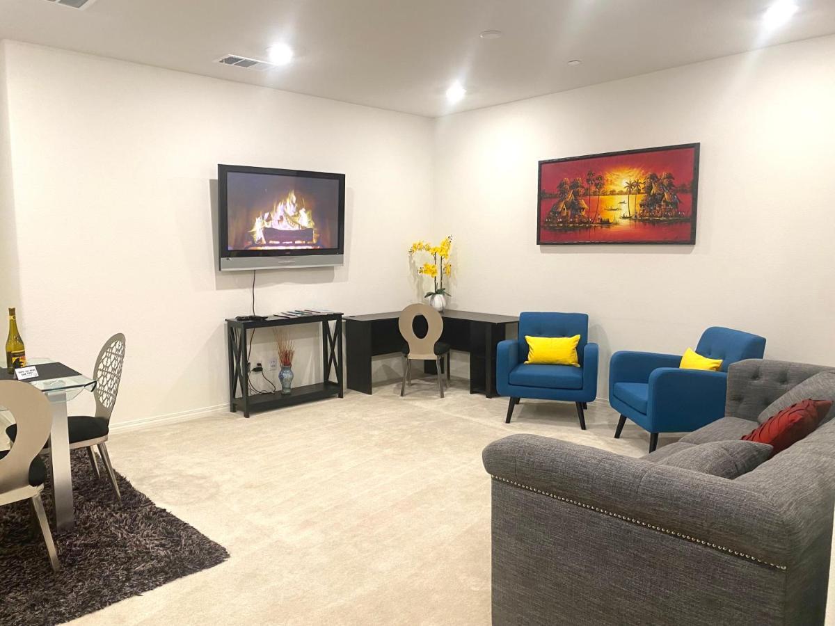 Private Lux Apartment In A New Community Fontana Ngoại thất bức ảnh